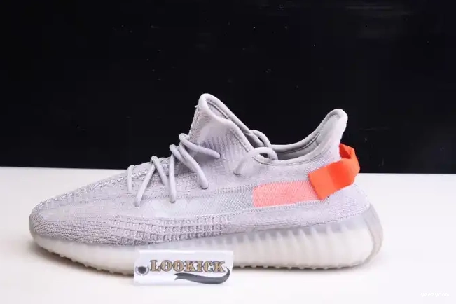 Boost Tail Light Yeezy V2 Adidas FX9017 350 0704